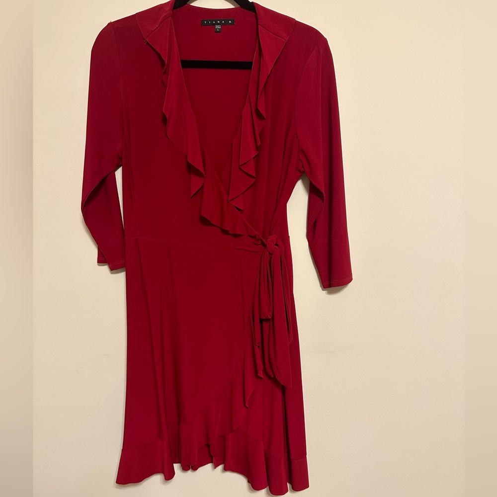 Tiana B. Women’s Red Ruffled V-Neck Wrap Dress Size Large